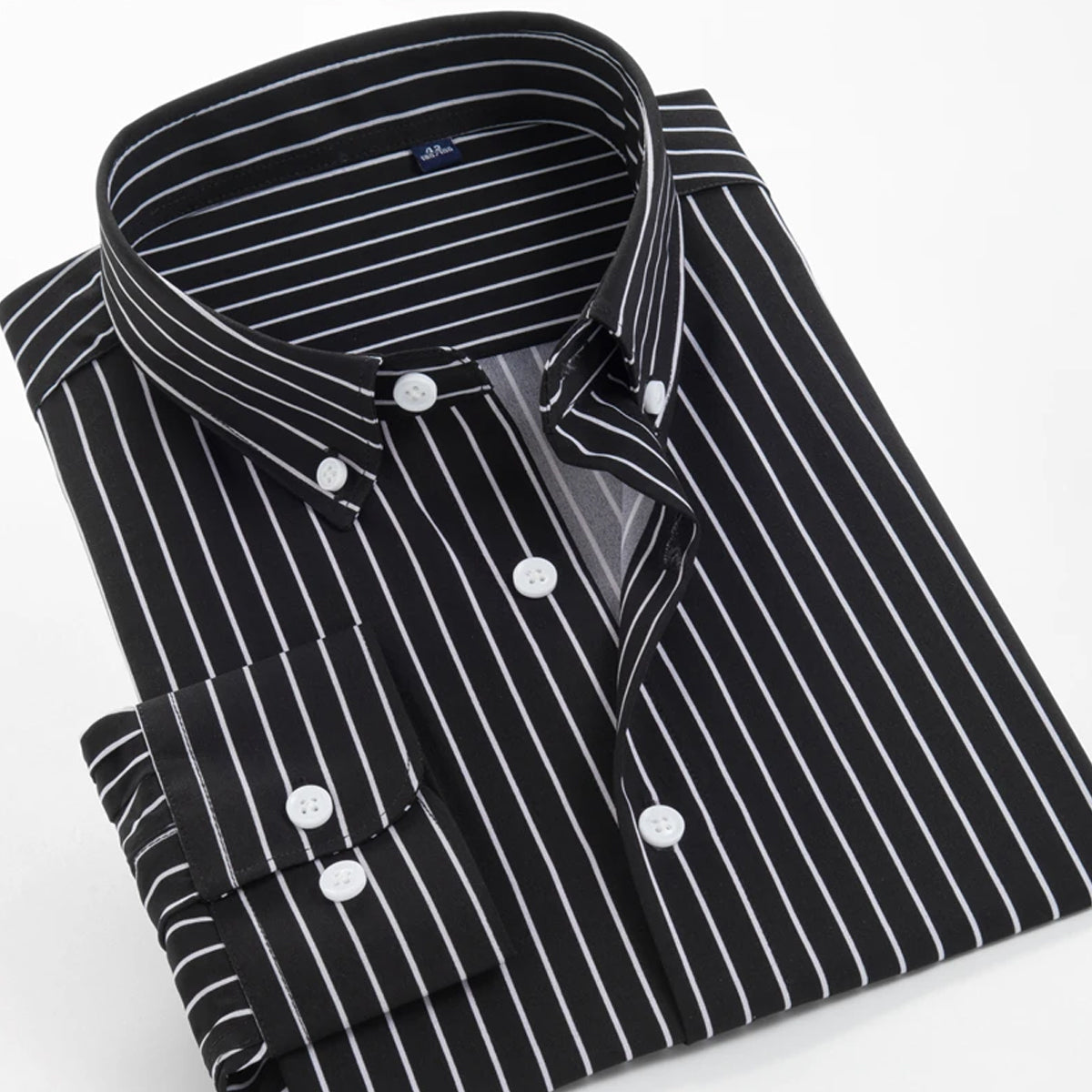 Men Regular Fit Checkered Spread Collar Casual Shirt